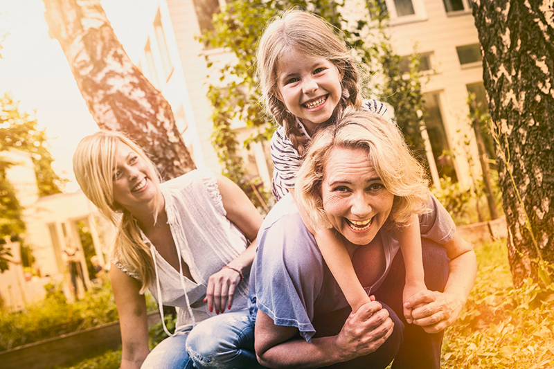 Three_generation_of_women_together_CMYK